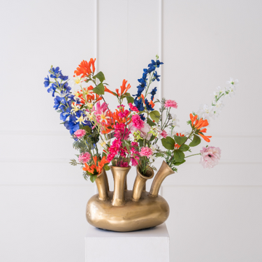 Gouden vaas met kleurenmix