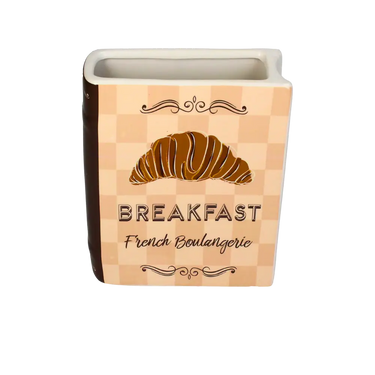 Vaas boek croissant breakfast 